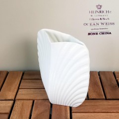 #076 - Vase 